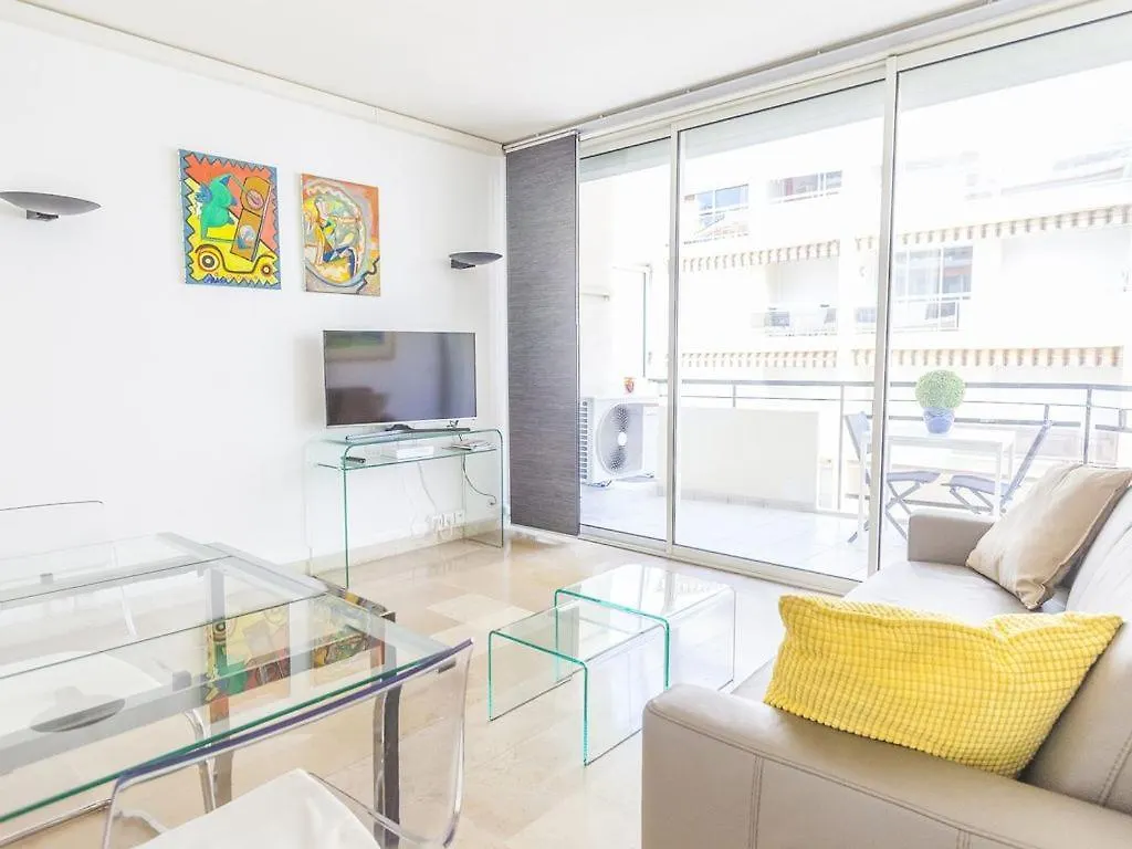 Lovely One Bedroom Colony Cannes Apartment